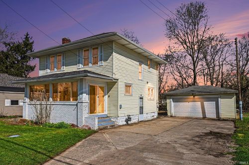 1736 Lincolnway W, Osceola, IN, 46561-1939 | Card Image