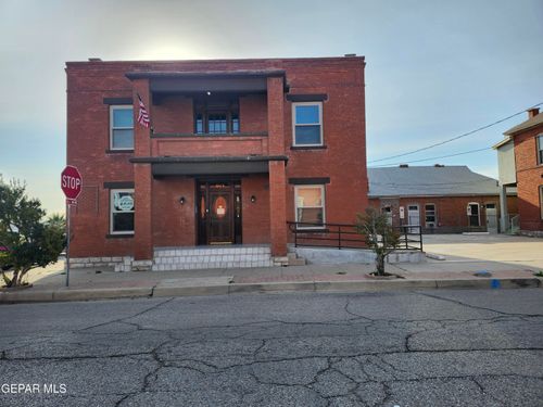 814 Wyoming Ave, El Paso, TX, 79902-5330 | Card Image