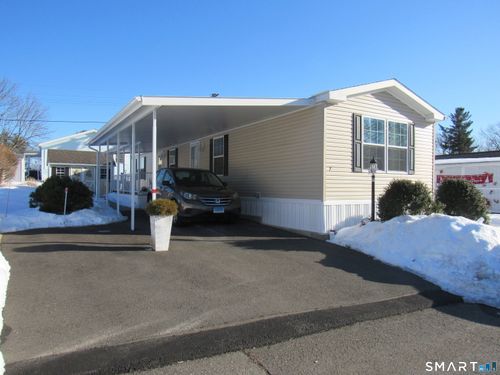 7 Blueberry Ln, Terryville, CT, 06786-4605 | Card Image