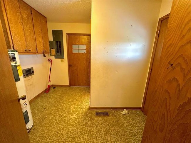 Laundry area | Image 23
