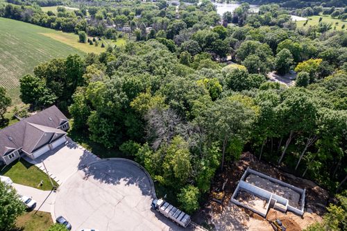 1 Hi View Ct, MAYVILLE, WI, 53050 | Card Image