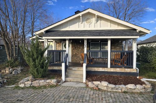 1903 E 13th St, Chattanooga, TN, 37404-4406 | Card Image