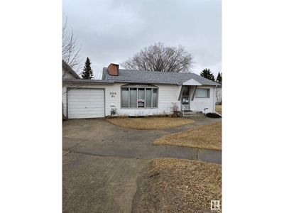 5004 49 Ave, House other with 3 bedrooms, 1 bathrooms and null parking in Lamont AB | Image 1