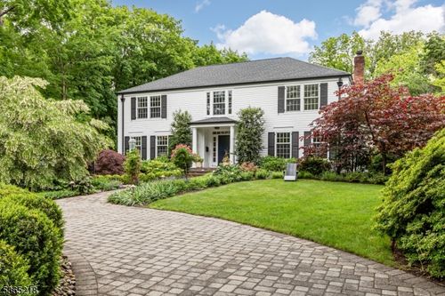 95 Green Ave, Madison, NJ, 07940-2524 | Card Image