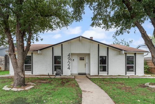 4924 Wagner Dr, The Colony, TX, 75056-1115 | Card Image