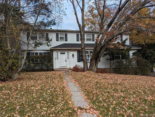 52 Gregory Dr, Goshen, NY, 10924-1013 | Card Image