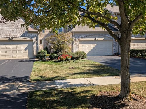 1114 Tennyson Ln, Naperville, IL, 60540-0329 | Card Image
