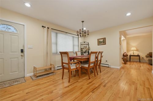 112 Noel Drive, Brookhaven, NY, 11720 | Card Image