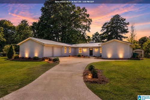 808 12th Ln, PLEASANT GROVE, AL, 35127-1441 | Card Image