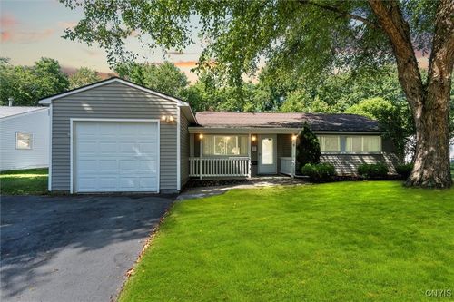 29 Lincoln Rd, Syracuse, NY, 13212-3612 | Card Image