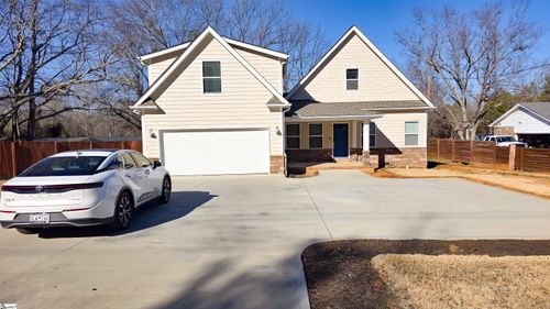 843 Saint Mark Rd, Taylors, SC, 29687-5424 | Card Image