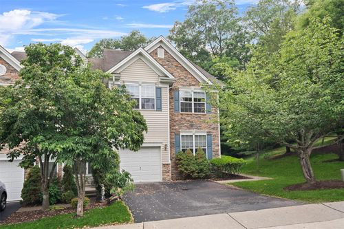 54 Barr Ln, Monroe, NY, 10950-4939 | Card Image
