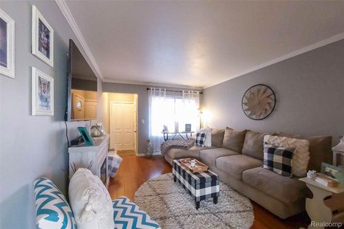 1-715 Cape Cod, South Lyon, MI, 48178 | Card Image