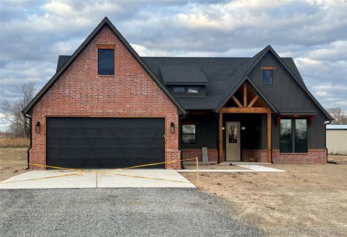 160 Falcon Rd, McAlester, OK, 74501 | Card Image