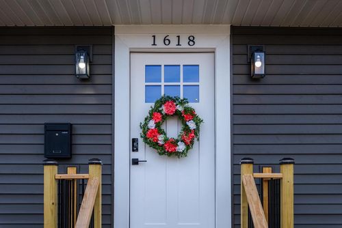 1618 Grand Avenue, RACINE, WI, 53403 | Card Image