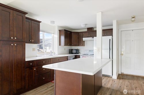 apt-a202-537 Ne Ellis Way, Oak Harbor, WA, 98277-2593 | Card Image