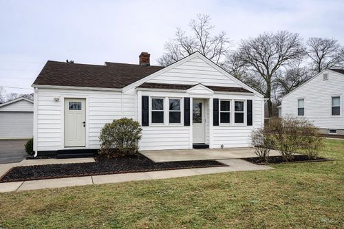 818 Ford Ave, Muscle Shoals, AL, 35661-2206 | Card Image