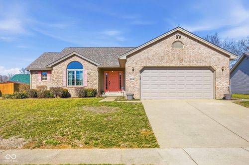 3442 Berkdale Dr, Columbus, IN, 47203-2451 | Card Image