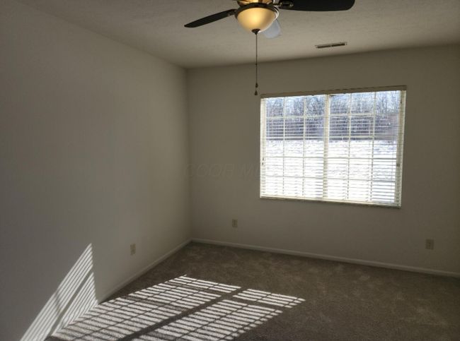 6547 Dorothys Crk, Condo with 2 bedrooms, 2 bathrooms and null parking in Canal Winchester OH | Image 9