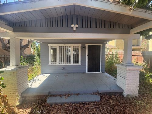 788 E 40th Pl, Los Angeles, CA, 90011 | Card Image