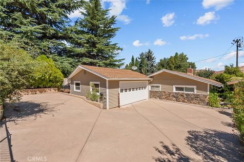 14329 Date Tree St, Lake Hughes, CA, 93532-1433 | Card Image