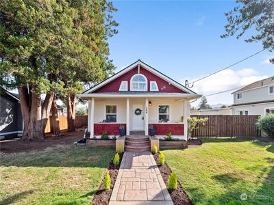 246 S Perkins Street, House other with 4 bedrooms, 1 bathrooms and 2 parking in Buckley WA | Image 1