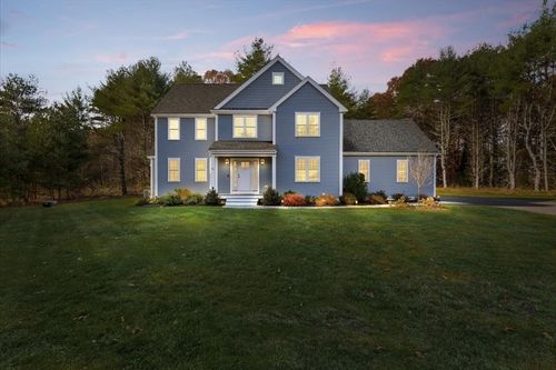46 Newland St, Norton, MA, 02766-1907 | Card Image