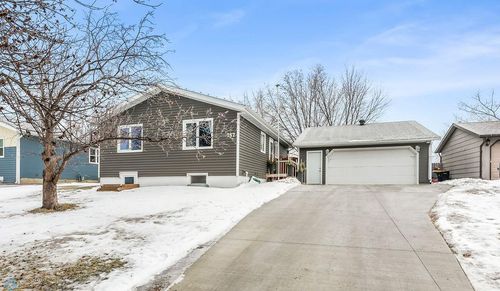 757 11th Avenue W, West Fargo, ND, 58078 | Card Image