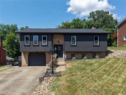 149 Karen Dr, Elizabeth, PA, 15037-2404 | Card Image