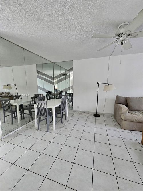1-1001 Se 16th St, Fort Lauderdale, FL, 33316-2196 | Card Image