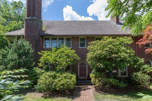 231 Waverley Ave, Newton, MA, 02458-2426 | Card Image