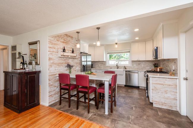 581 Crestview Dr, House other with 4 bedrooms, 1 bathrooms and null parking in Diamond Springs CA | Image 13