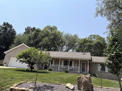 106 Woodland Hills Ct, Vandalia, IL, 62471-3100 | Card Image