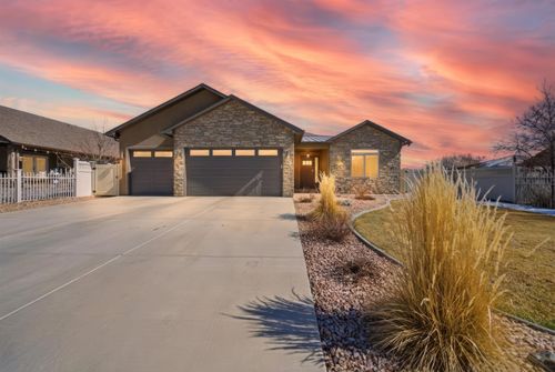 328 Oakwood Ave, Fruita, CO, 81521-7438 | Card Image