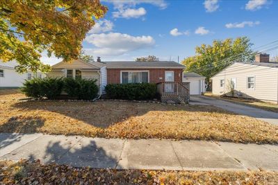 512 5th St Se, House other with 3 bedrooms, 1 bathrooms and null parking in Oelwein IA | Image 1