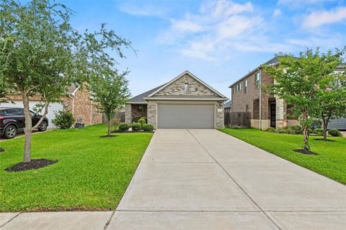 31222 Pinebrook Falls Ln, Hockley, TX, 77447-2049 | Card Image