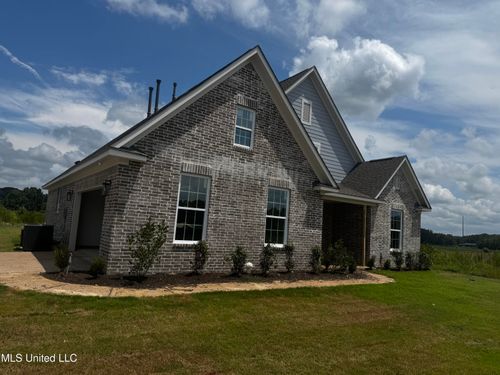13588 Birch Bnd, Olive Branch, MS, 38654-1484 | Card Image