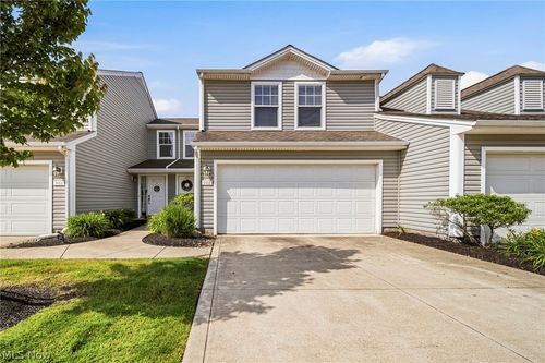 988 Tradewinds Cv, Painesville, OH, 44077-4698 | Card Image