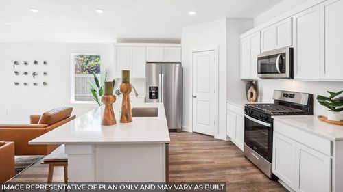 702 Daniels Lake Ln, Dayton, TX, 77535-6333 | Card Image