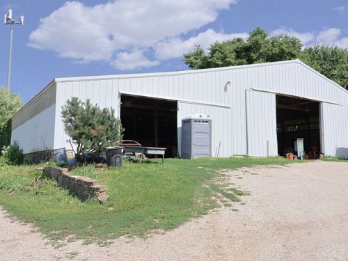 8753 Sw 9th St, Des Moines, IA, 50320-6709 | Card Image