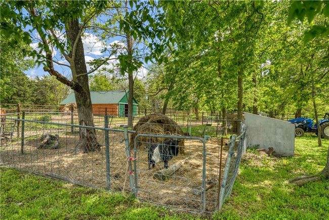 1244 Sw 101 St Rd, House other with 3 bedrooms, 4 bathrooms and null parking in Chilhowee MO | Image 48