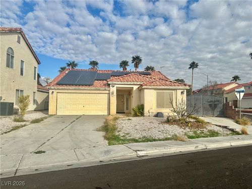 822 Oak Island Dr, North Las Vegas, NV, 89032-7622 | Card Image
