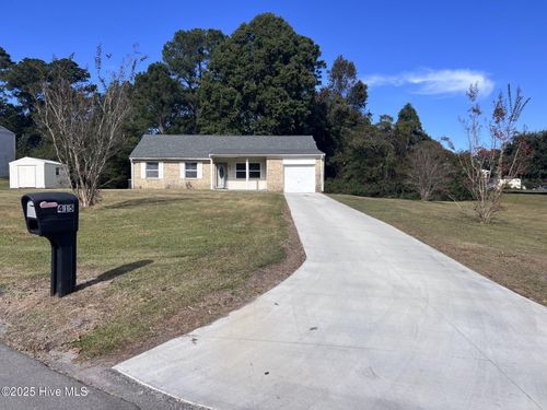 415 Sterling Rd, Jacksonville, NC, 28546-8437 | Card Image