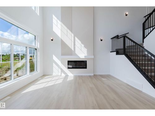 211 Edgemont Rd Nw, Edmonton, AB, T6M | Card Image