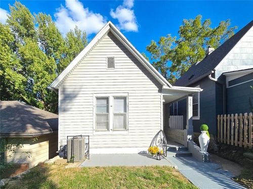 115 Brooklyn Ave, Kansas City, MO, 64124-1601 | Card Image