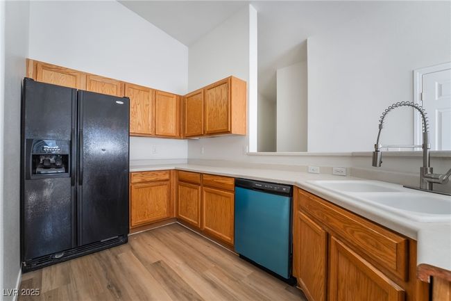 UNIT-101 - 6350 Dan Blocker Ave, Condo with 2 bedrooms, 2 bathrooms and null parking in Henderson NV | Image 11
