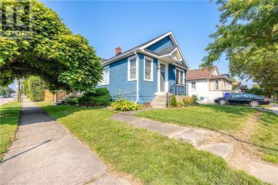 45 Parkview Rd, House other with 5 bedrooms, 2 bathrooms and 3 parking in Saint Catharines ON | Image 2