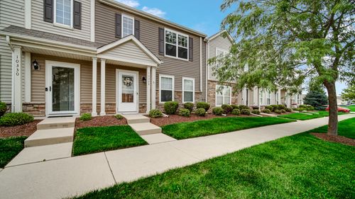 10328 Paramount Way, Cedar Lake, IN, 46303 | Card Image