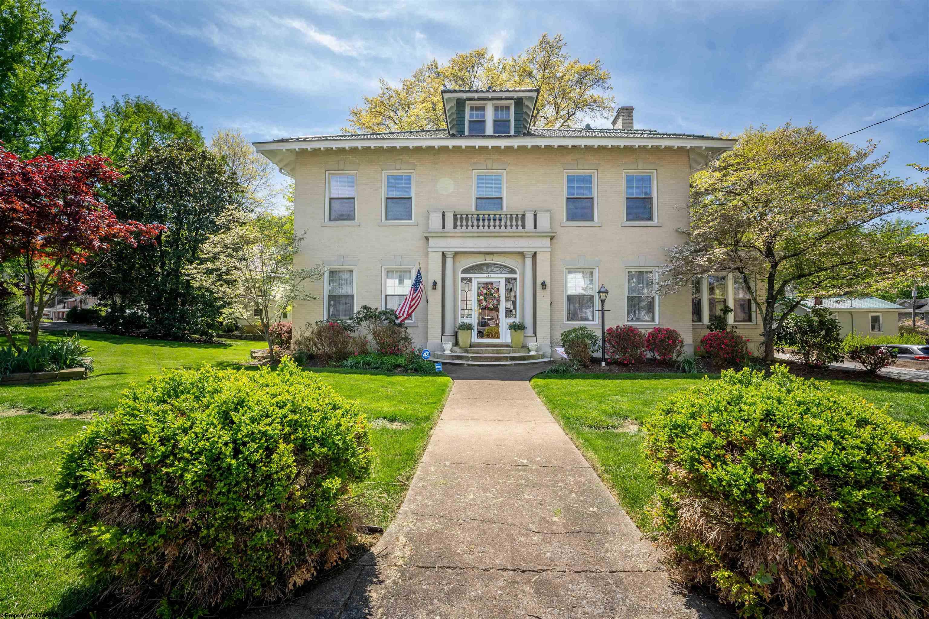 1st St, Weston, WV 26452