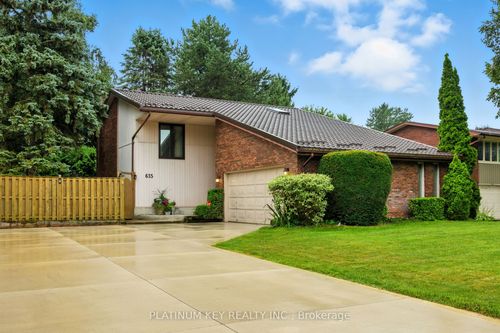 635 King St, Mount Brydges, ON, N0L1W0 | Card Image